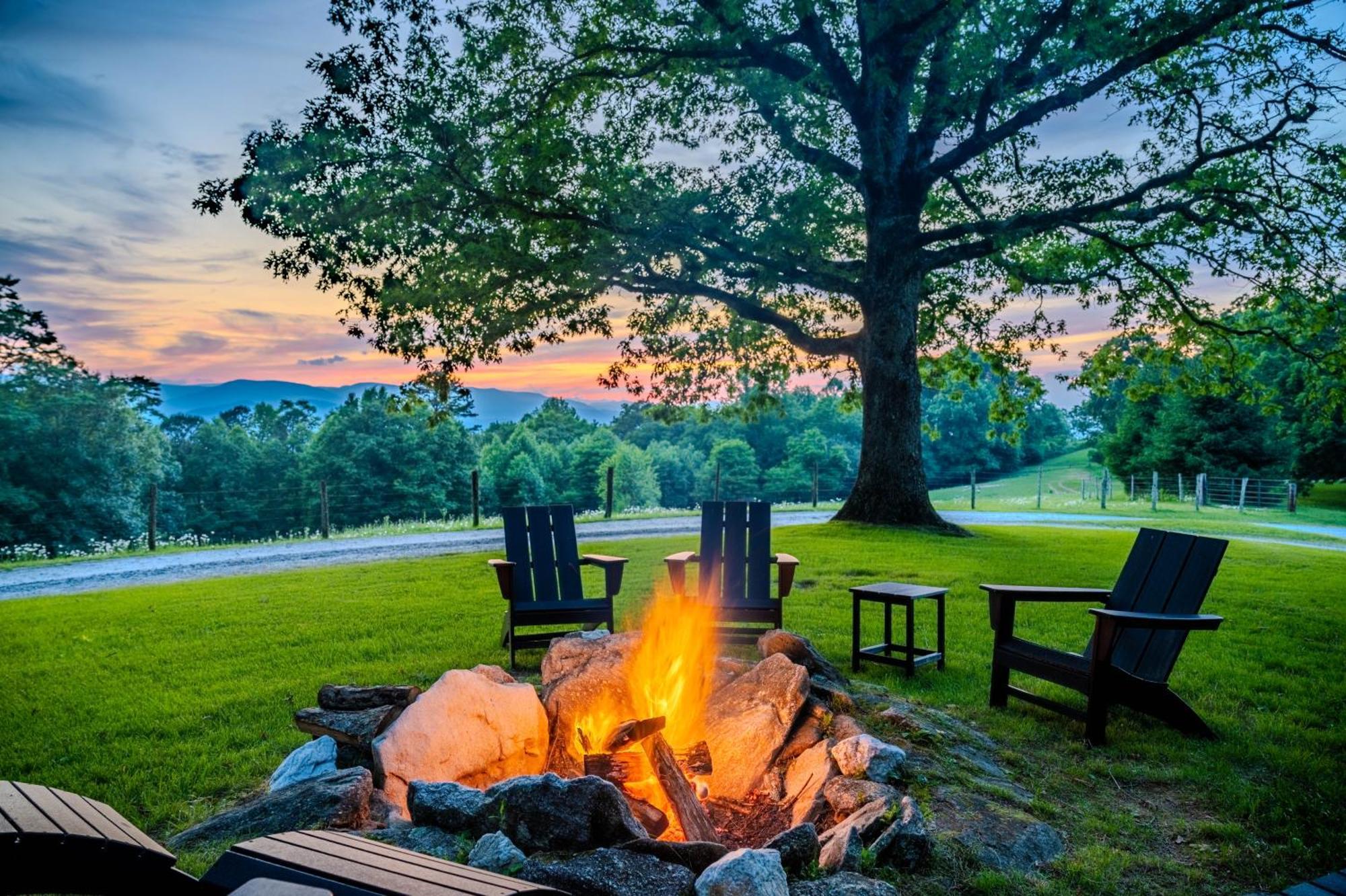 Fire Mountain Hotel Highlands Bilik gambar